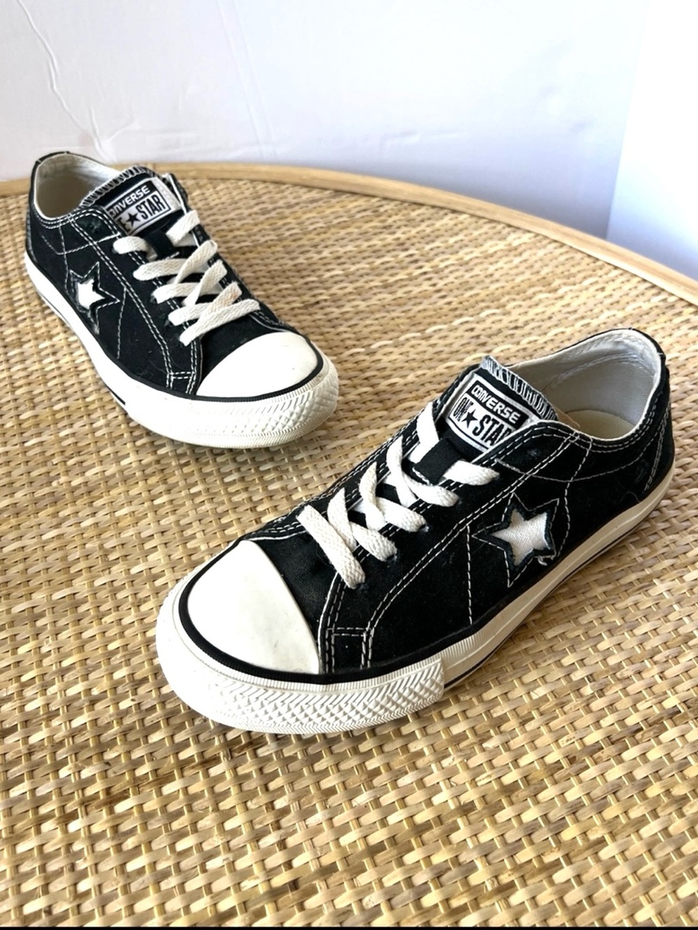 Converse One Star low-top sneakers black white star women’s size 6